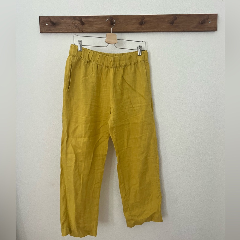 Fun yellow linen pants 💛✨